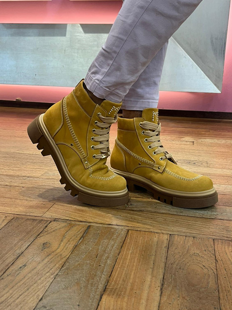 MICHAEL DASS boot Giallo