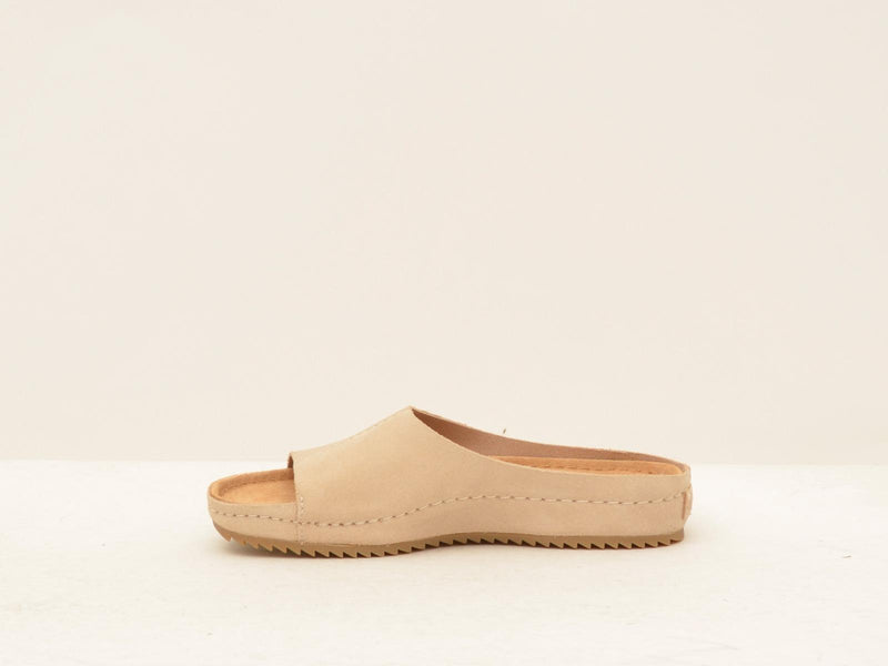 Clarks 170486SAND